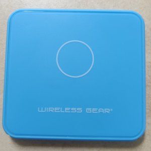 Wireless charging port